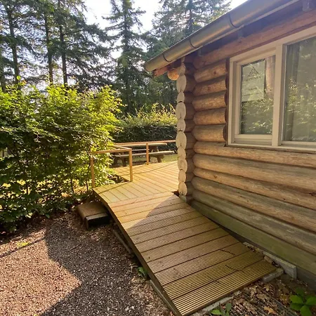 Knus Boomstamhuisje Op De Schatberg - Nabij Toverland Chalet