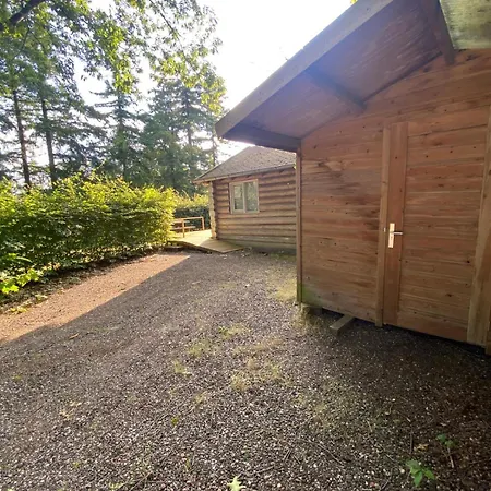 Knus Boomstamhuisje Op De Schatberg - Nabij Toverland Chalet *