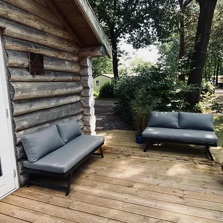 Knus Boomstamhuisje Op De Schatberg - Nabij Toverland