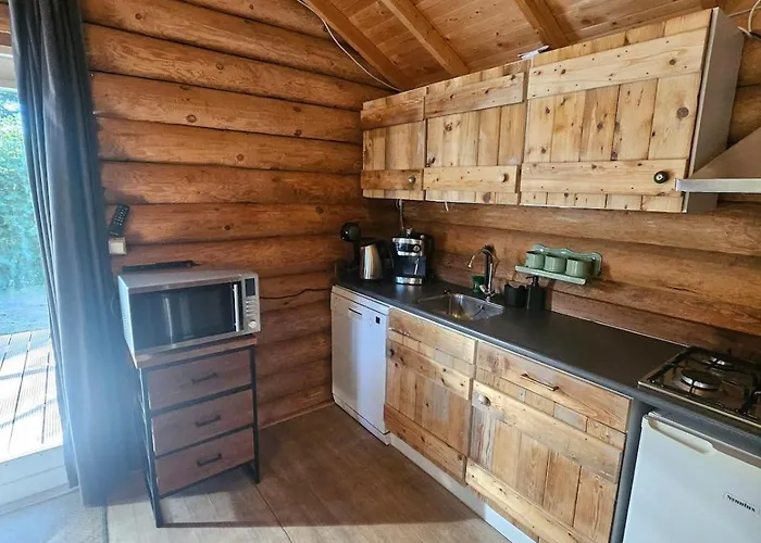 شاليه Knus Boomstamhuisje Op De Schatberg - Nabij Toverland *